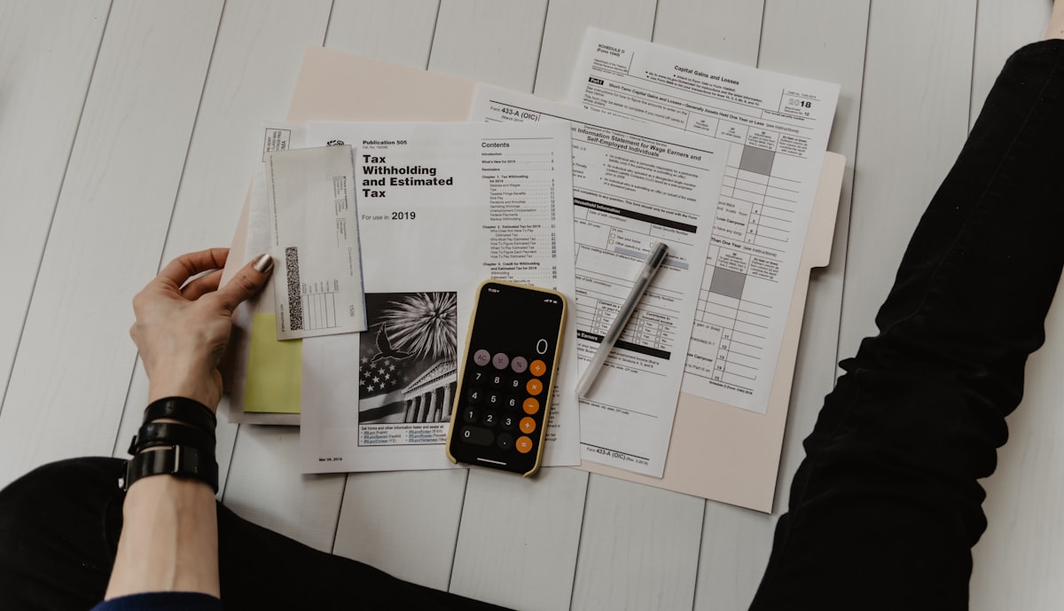 Rental Yield Analysis Rental yield chart and financial notes for a commercial property evaluation